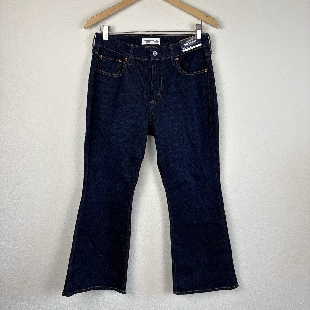Abercrombie & Fitch Curve Love 30 Short Jeans Blue Bootcut High Rise 30x27
